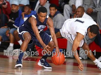 Thumbnail 3 in Compton vs. Loyola (Pacific Shores Tournament) photogallery.