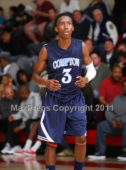 Thumbnail 1 in Compton vs. Loyola (Pacific Shores Tournament) photogallery.