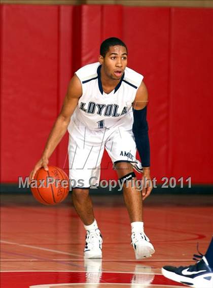 Thumbnail 1 in Compton vs. Loyola (Pacific Shores Tournament) photogallery.