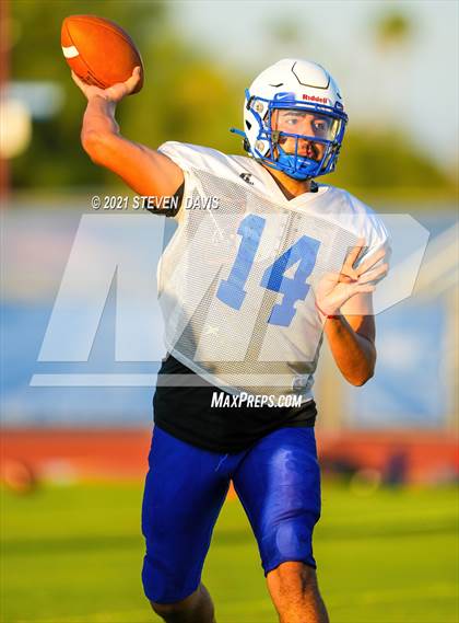 Thumbnail 1 in Mountain Pointe - Mesquite - Maricopa (Scrimmage) photogallery.