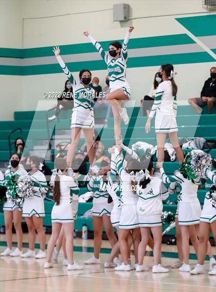Thumbnail 2 in Lincoln vs Eagle Rock photogallery.