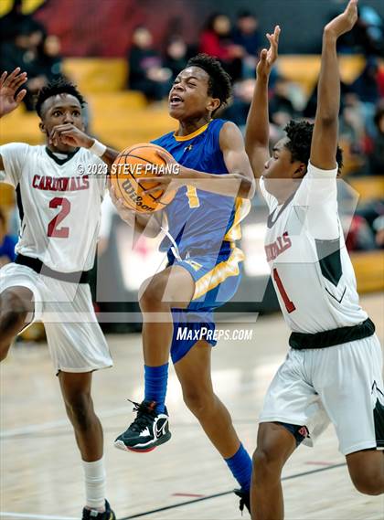 Thumbnail 3 in FR: Grant @ Laguna Creek photogallery.