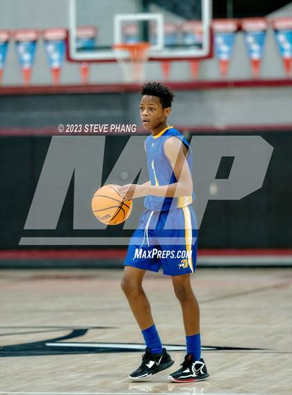 Thumbnail 3 in FR: Grant @ Laguna Creek photogallery.