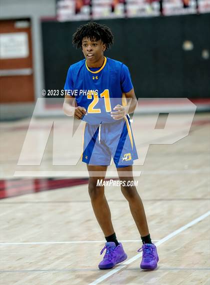 Thumbnail 3 in FR: Grant @ Laguna Creek photogallery.