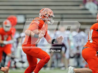 Thumbnail 2 in Kemp vs. Atlanta (UIL 3A Division 1 Region 2 Area) photogallery.