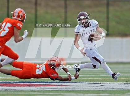 Thumbnail 1 in Kemp vs. Atlanta (UIL 3A Division 1 Region 2 Area) photogallery.