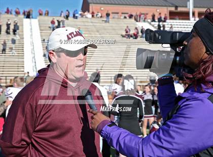 Thumbnail 2 in Kemp vs. Atlanta (UIL 3A Division 1 Region 2 Area) photogallery.
