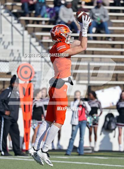 Thumbnail 2 in Kemp vs. Atlanta (UIL 3A Division 1 Region 2 Area) photogallery.