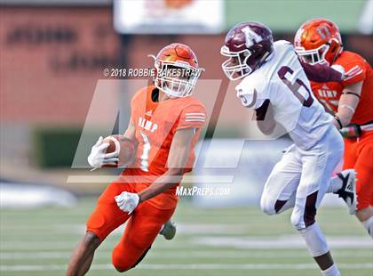 Thumbnail 3 in Kemp vs. Atlanta (UIL 3A Division 1 Region 2 Area) photogallery.