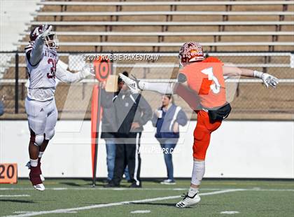 Thumbnail 1 in Kemp vs. Atlanta (UIL 3A Division 1 Region 2 Area) photogallery.