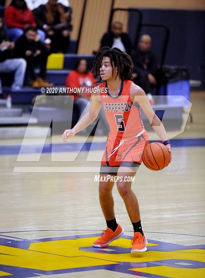 Thumbnail 2 in Iona Prep vs. Jefferson (Empire Invitational) photogallery.