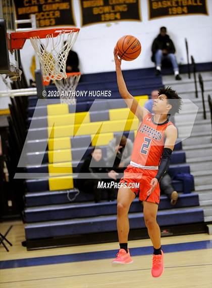 Thumbnail 2 in Iona Prep vs. Jefferson (Empire Invitational) photogallery.