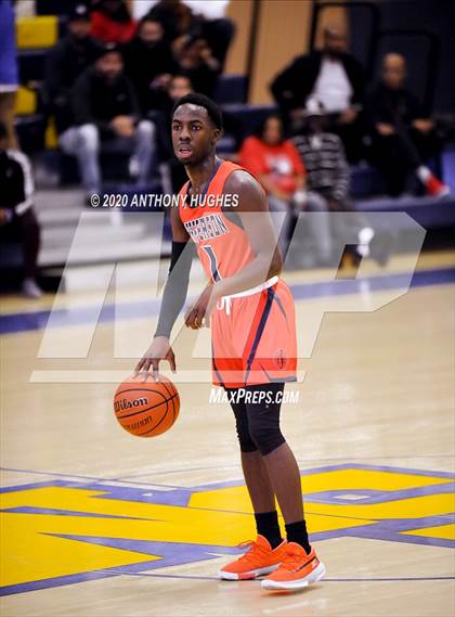 Thumbnail 3 in Iona Prep vs. Jefferson (Empire Invitational) photogallery.