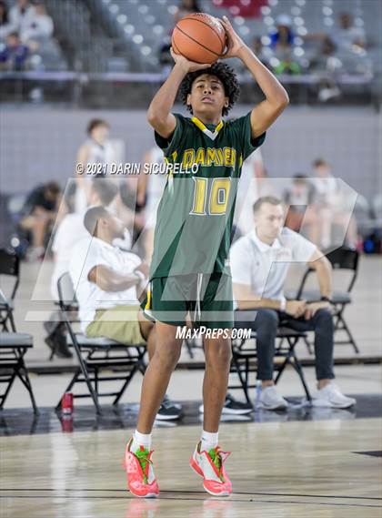 Thumbnail 2 in Damien vs Mater Dei (Section 7 Arizona Tournament) photogallery.