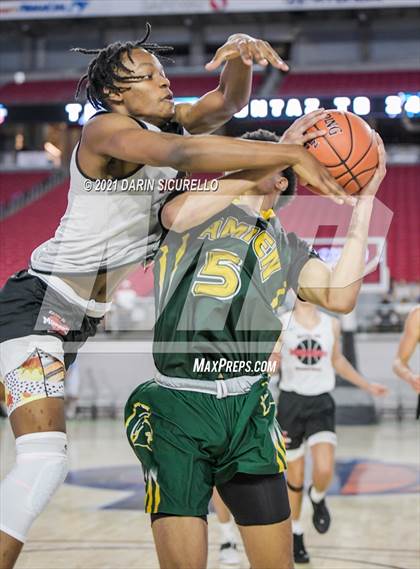 Thumbnail 1 in Damien vs Mater Dei (Section 7 Arizona Tournament) photogallery.
