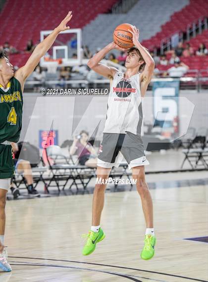 Thumbnail 1 in Damien vs Mater Dei (Section 7 Arizona Tournament) photogallery.