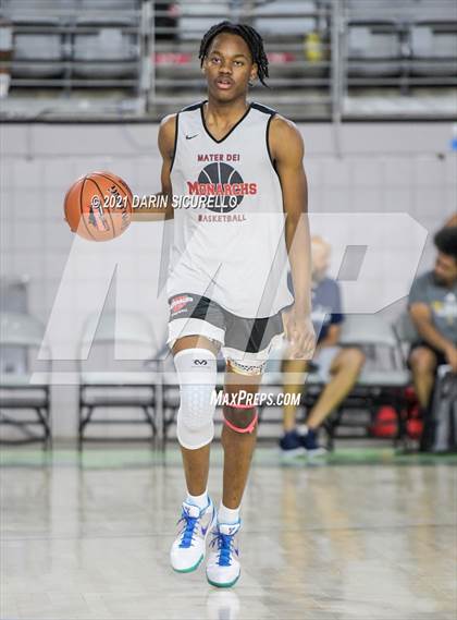 Thumbnail 3 in Damien vs Mater Dei (Section 7 Arizona Tournament) photogallery.