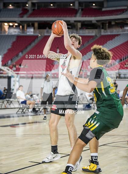Thumbnail 2 in Damien vs Mater Dei (Section 7 Arizona Tournament) photogallery.