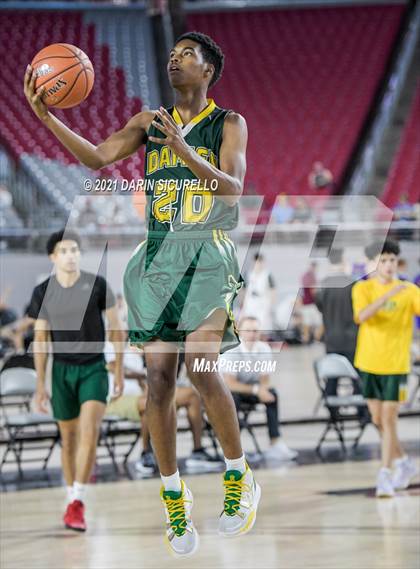 Thumbnail 3 in Damien vs Mater Dei (Section 7 Arizona Tournament) photogallery.