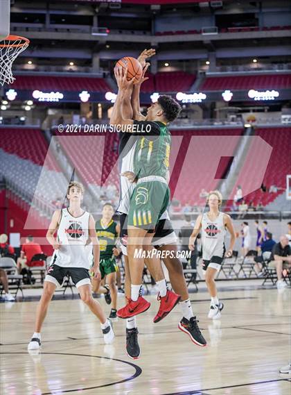 Thumbnail 1 in Damien vs Mater Dei (Section 7 Arizona Tournament) photogallery.