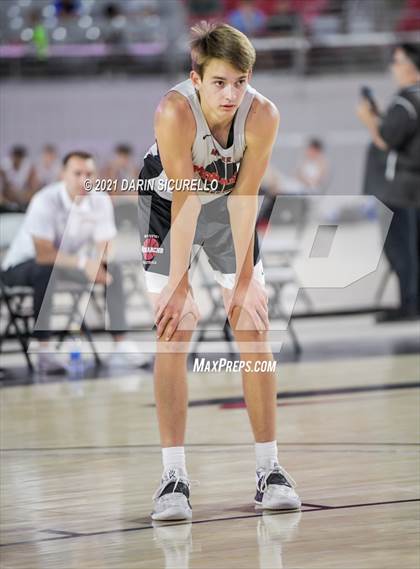 Thumbnail 2 in Damien vs Mater Dei (Section 7 Arizona Tournament) photogallery.