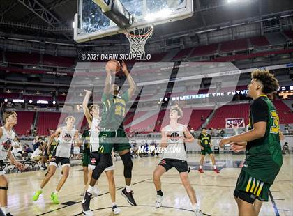 Thumbnail 3 in Damien vs Mater Dei (Section 7 Arizona Tournament) photogallery.