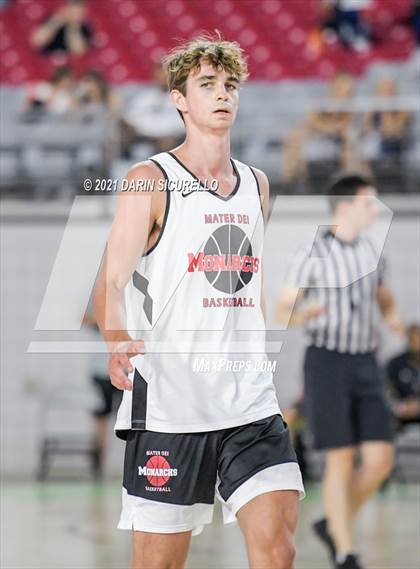 Thumbnail 1 in Damien vs Mater Dei (Section 7 Arizona Tournament) photogallery.
