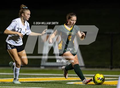 Thumbnail 2 in Delone Catholic @ York Catholic photogallery.