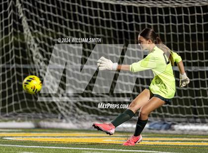 Thumbnail 3 in Delone Catholic @ York Catholic photogallery.