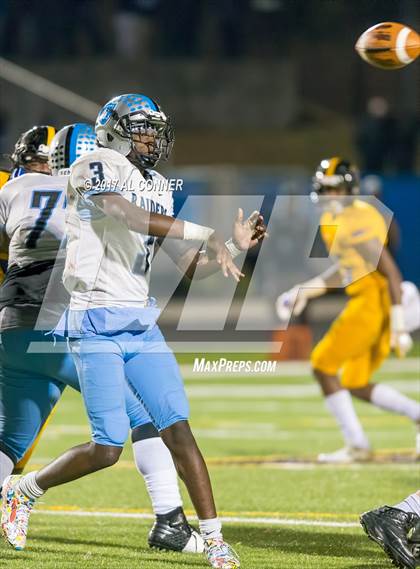 Thumbnail 3 in Wise vs. Roosevelt (MPSSAA 4A Regional Playoff) photogallery.