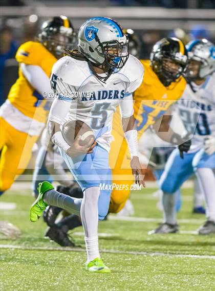 Thumbnail 2 in Wise vs. Roosevelt (MPSSAA 4A Regional Playoff) photogallery.