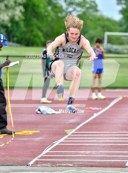 Thumbnail 2 in NYSPHSAA Section 5 Class B5 Sectionals photogallery.
