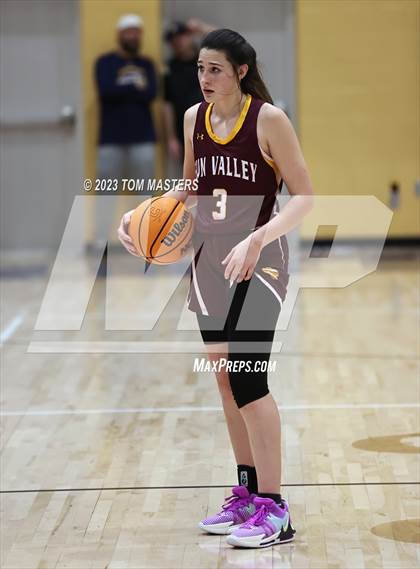 Thumbnail 2 in Sun Valley @ Cuthbertson photogallery.