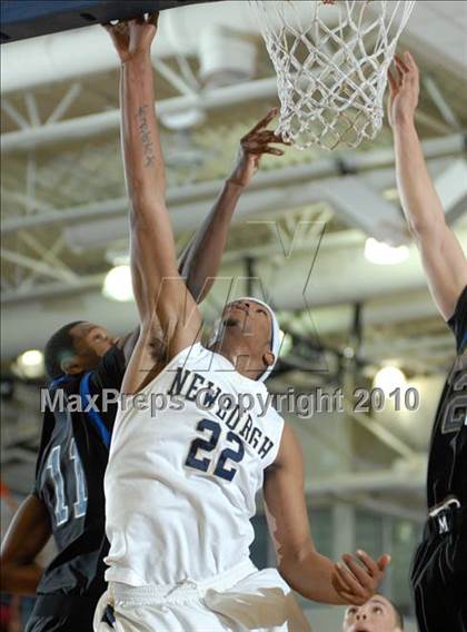 Thumbnail 1 in Newburgh Free Academy vs. Middletown (Section 9 Class AA Final) photogallery.