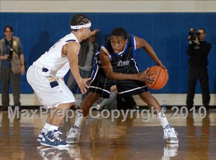Thumbnail 3 in Newburgh Free Academy vs. Middletown (Section 9 Class AA Final) photogallery.