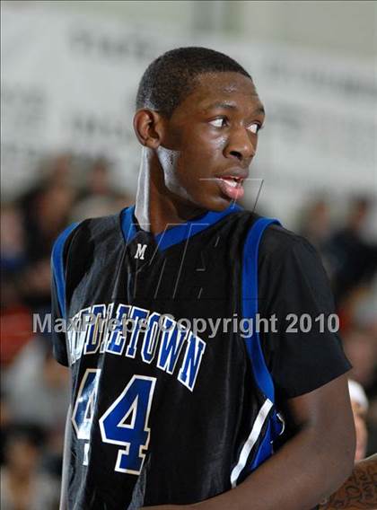 Thumbnail 3 in Newburgh Free Academy vs. Middletown (Section 9 Class AA Final) photogallery.