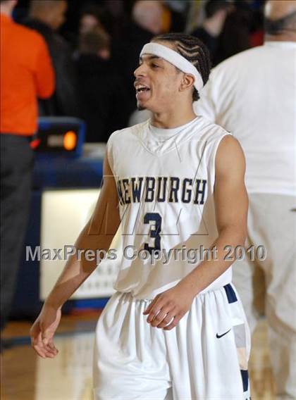 Thumbnail 3 in Newburgh Free Academy vs. Middletown (Section 9 Class AA Final) photogallery.