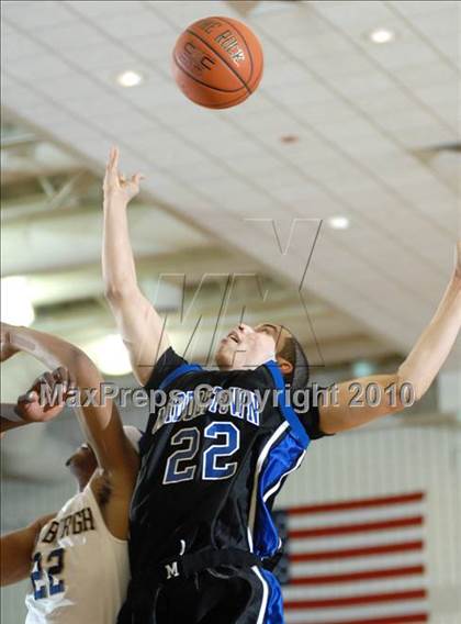 Thumbnail 2 in Newburgh Free Academy vs. Middletown (Section 9 Class AA Final) photogallery.