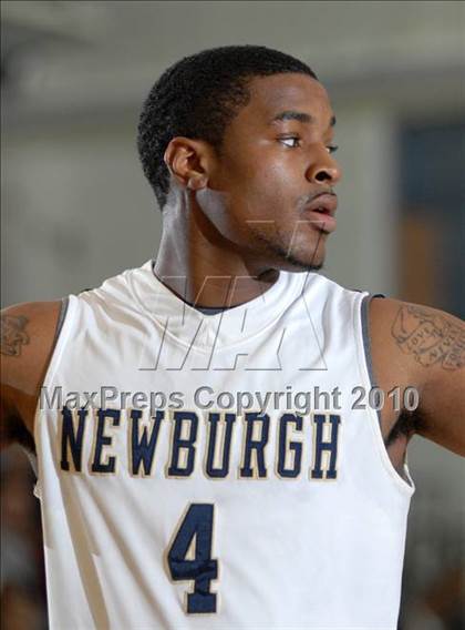 Thumbnail 3 in Newburgh Free Academy vs. Middletown (Section 9 Class AA Final) photogallery.