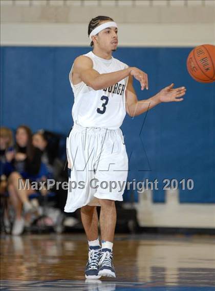 Thumbnail 3 in Newburgh Free Academy vs. Middletown (Section 9 Class AA Final) photogallery.