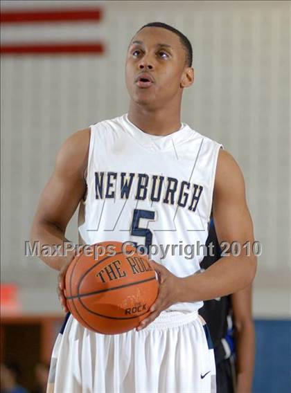 Thumbnail 3 in Newburgh Free Academy vs. Middletown (Section 9 Class AA Final) photogallery.