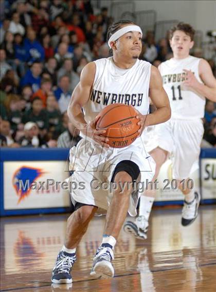Thumbnail 3 in Newburgh Free Academy vs. Middletown (Section 9 Class AA Final) photogallery.