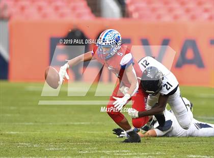 Thumbnail 3 in Columbine vs. Cherry Creek (CHSAA 5A State Final) photogallery.