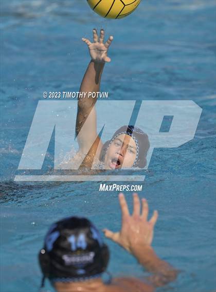 Thumbnail 2 in Liberty vs Banning photogallery.