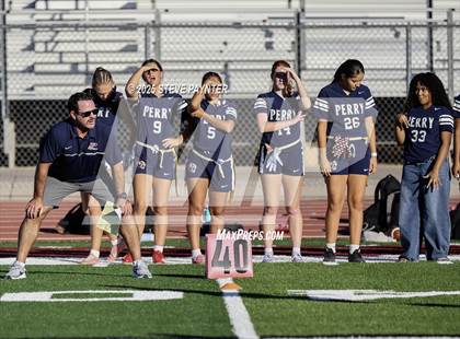 Thumbnail 2 in Perry @ Chandler photogallery.