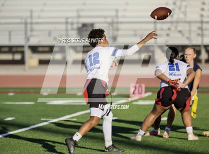 Thumbnail 2 in Perry @ Chandler photogallery.