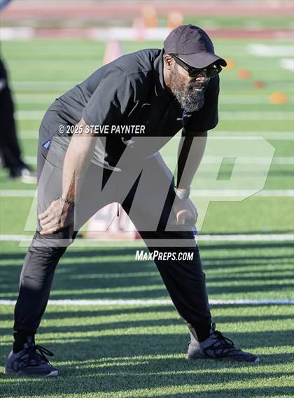 Thumbnail 2 in Perry @ Chandler photogallery.