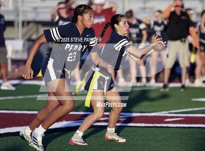 Thumbnail 1 in Perry @ Chandler photogallery.