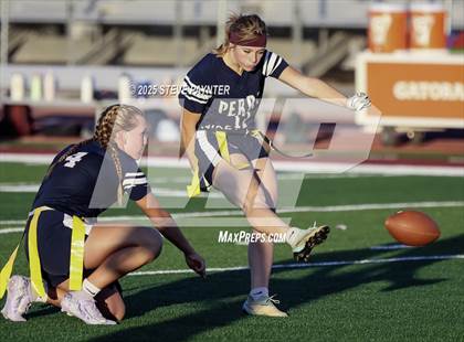 Thumbnail 2 in Perry @ Chandler photogallery.