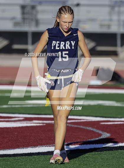 Thumbnail 1 in Perry @ Chandler photogallery.